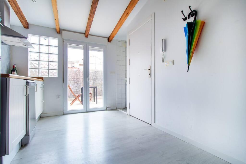 Estudio Para Parejas Con Terraza En La Playa บาเลนเซีย ภายนอก รูปภาพ