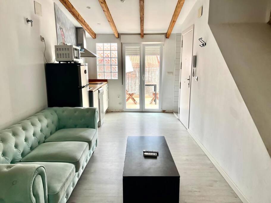 Estudio Para Parejas Con Terraza En La Playa บาเลนเซีย ภายนอก รูปภาพ